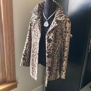 Chic Leopard Print Faux Fur Coat – Vintage-Inspired Statement Jacket, Size small
